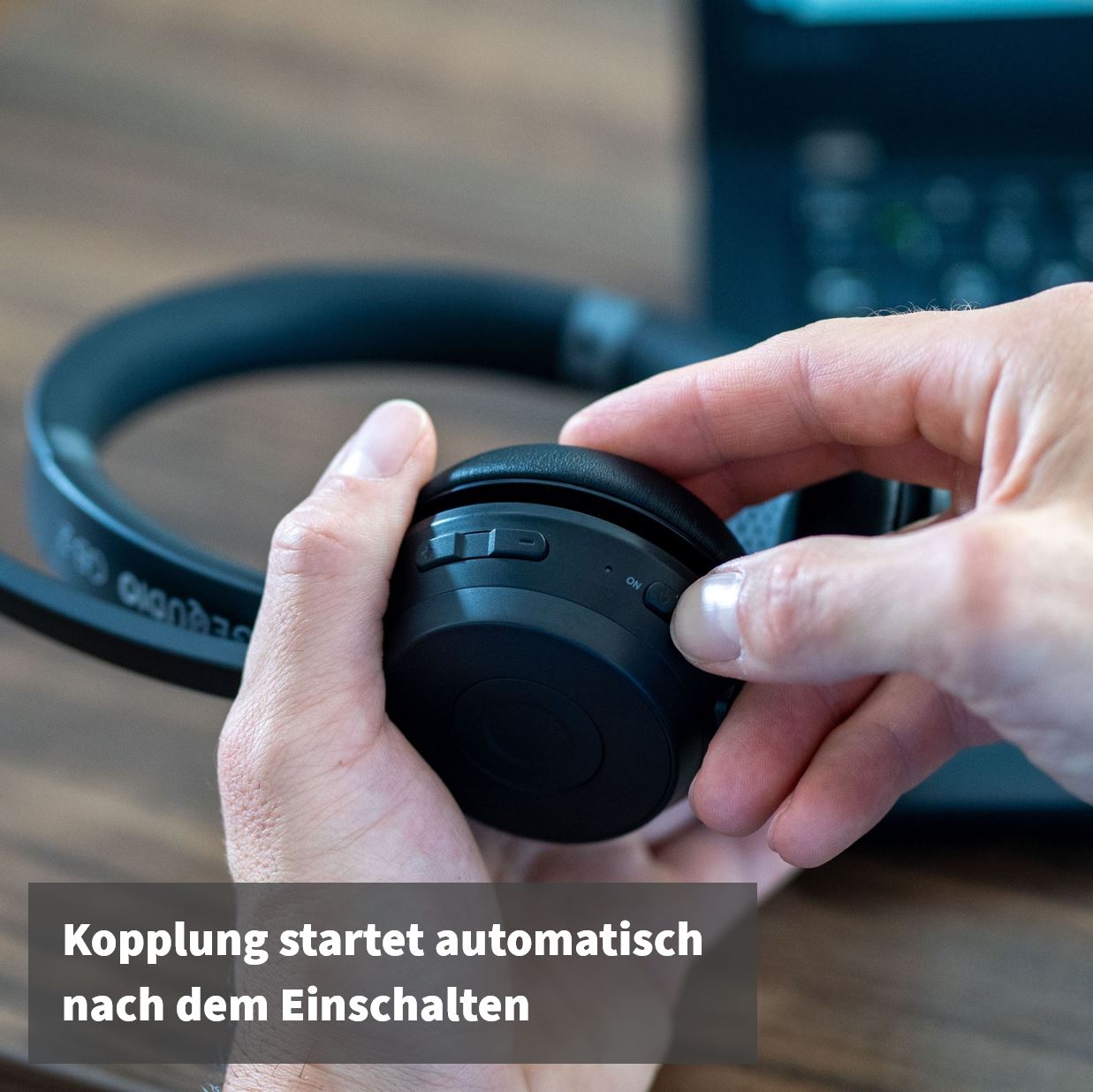 GEQUDIO Schnurlos Headset GB-2 mit Ladestation (mit USB-Adapter)